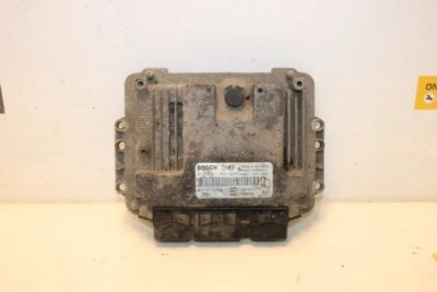ECU Nissan Primera Wagon (W12) Combi 1.9 dCi (F9Q) 2004 8200305678 / 0281011646 - Immagine 1 di 3