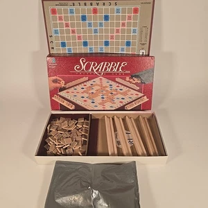 Scrabble Crossword Game 2001 Edition Complete Parker Brothers Hasbro COMPLETE - Picture 1 of 8