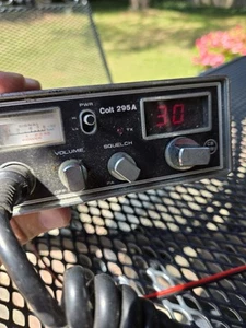 Vintage Colt FM Cb Radio Model 295a Cb 27/81 - Zdjęcie 1 z 9