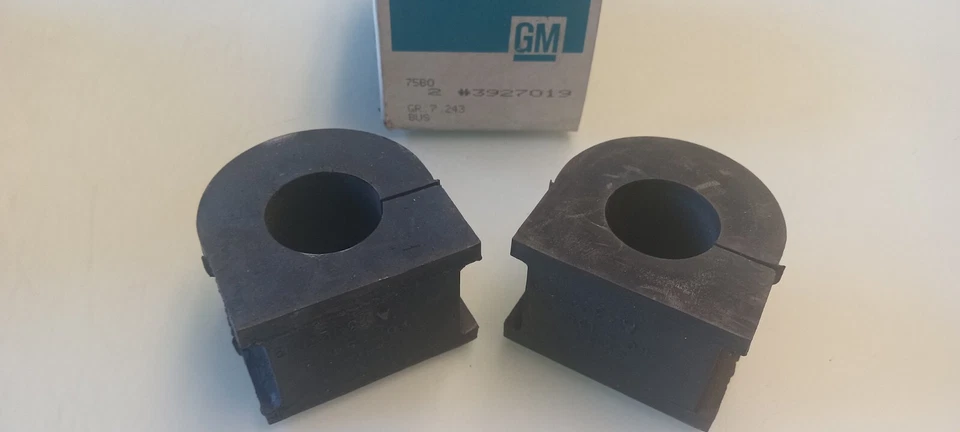 Pair GM 1968-1984 Chevrolet C10 C20 C30 Stabilizer Sway Bar Bushings 3927019 - Image 1 of 1