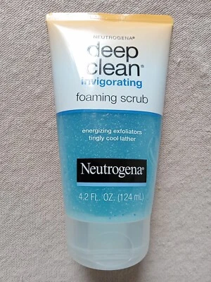 Neutrogena Deep Clean Invigorating Foaming Face Scrub Cool Lather 4.2 Fl oz - Image 1 of 3