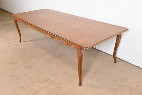 Henredon French Provincial Louis XV Cherry Wood Dining Table With Parquet Top Cover