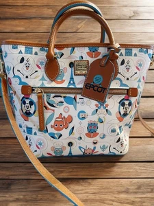 Tracolla Dooney & Bourke 2023 Disney Parks Epcot figura rivisitata manico Olaf - Foto 1 di 4