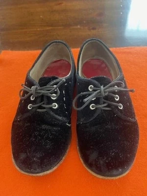 ZAPATOS INFANTILES VINTAGE AÑOS 60 TERCIOPELO NEGRO DE EDWARDS Foto 1 de 4