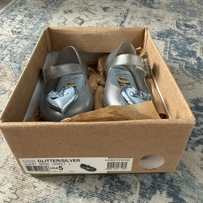 Mini Melissa Toddler Girls Cinderella Glitter Silver 5 Mary Jane Flats Shoes US - Image 1 of 4