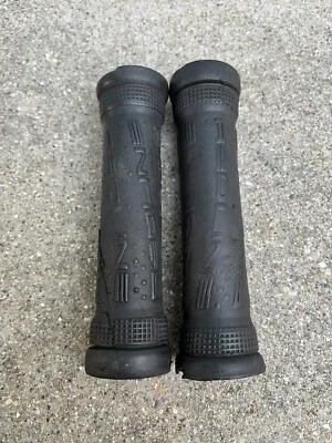Vintage Redline BMX Grips Old School Black FS880 RL20II - Image 1 of 4