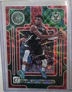 GIANNIS ANTETOKOUNMPO 2023-24 DONRUSS HARDWOOD MASTERS RED MILWAUKEE BUCKS #13 - Bild 1 von 2