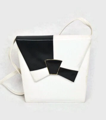 Vintage Bally Coordinates White and Black Leather Envelope Medium Shoulder Bag - Image 1 of 4