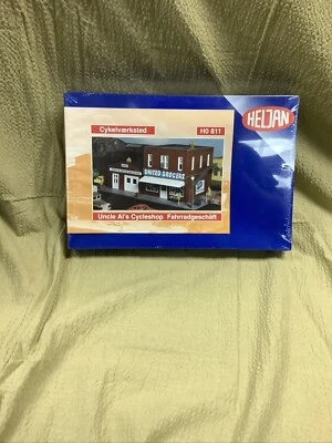 Heljan HO Model Kit 811 Uncle Al's Cycleshop - Image 1 of 4