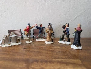 Konvolut 12 Weihnachtsdorf Figuren/Zubehör Lemax - Bild 1 von 8