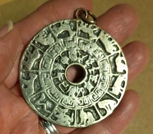 Medallón oriental del zodiaco chino  - Imagen 1 de 6