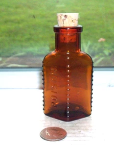 NICE  POISON BOTTLE - Picture 1 of 1