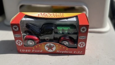 TEXACO OLD TIMER COLLECTION - 1940 FORD  - 1/32  SCALE MODEL CAR - Image 1 of 3
