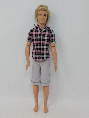 Barbie Fashionistas Cutie Ken 2010 Mattel - Muñeca articulada de 100 poses - T7417 Foto 1 de 4