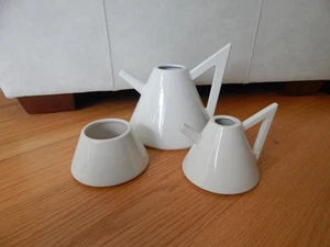 JUEGO DE CAFETERA, CREMA Y AZÚCAR DE TÉ BLANCO CERÁMICA GRES MODERNISTA PORTUGAL - Imagen 1 de 7