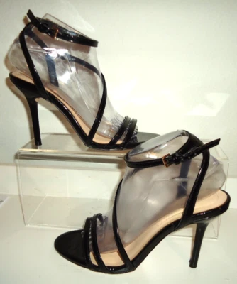 Sandalias de tacón de aguja Aldo de charol negro con tiras para mujer talla 9/40 Foto 1 de 4