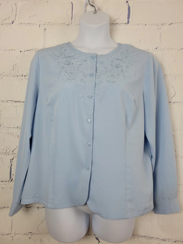 复古 Liz Baker 浅蓝色正装衬衫 18 码刺绣扇贝领 L/Slv — 第 1/4 张图片