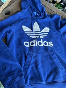 Felpa con cappuccio Adidas taglia small blu logo centrale felpa vintage canguro - Foto 1 di 7
