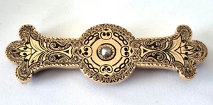 Hermoso prendedor/broche de barra de perlas y esmaltes grandes grabados victorianos de 14K 8,7 g - Imagen 1 de 7