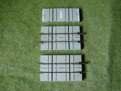 Faller ams    - 2 x Schiene kreuzt Straße Nr. 4731 + 4103 - Bild 1 von 2