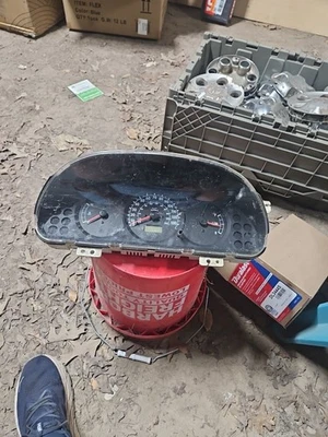 Спидометр подержанный 2002-2003 Kia Spectra - Изображение 1 из 4