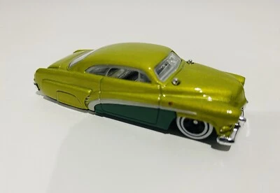 NUEVO HOTWHEELS 1951 HIROHATA MERC 2 GEORGE BARRIS HW ROD SQUAD ESCALA 1:64 143/250 Foto 1 de 4