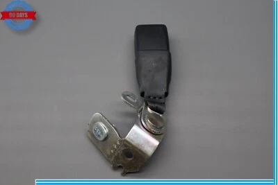 07-12 Lexus LS460 Rear Left Driver Side Center Seat Belt Buckle 1046971 Oem - Image 1 of 4