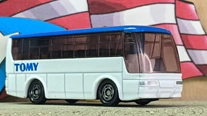 '01 TOMICA #1 MITSUBISHI FUSO AERO QUEEN BUS LOOSE 1/156 SCALE LIMITED EDITION - Picture 1 of 9