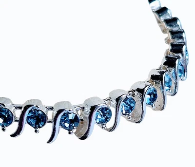 Pulsera Tenis Napier Tono Plata Estrás Azul Claro Talla 6.75 Foto 1 de 4