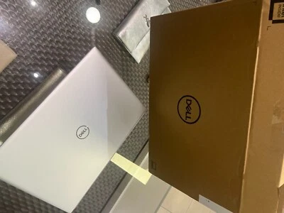 DELL Inspiron 5620 Computer portatile 40,6 cm (16") Full HD  Intel® Core™ i5 16  - Immagine 1 di 4