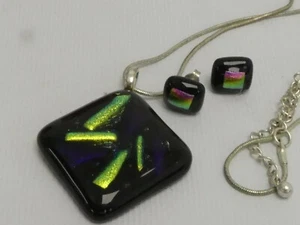 (ref288CI) Lovely Glass Necklace and Earrings - Picture 1 of 5