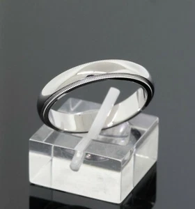 Tiffany & Co. Anillo banda de boda Milgrain de platino PT950 4 mm de ancho talla 8,75 - Imagen 1 de 4