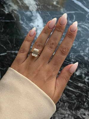 Lab Grown Emerald Cut 5 Carat IGI Certified D Color VVS2 Clarity Diamond Ring - Image 1 of 4