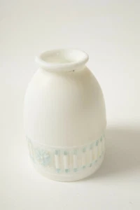 Milk Glass Lamp Shade (HSE) Bell Shape (JSF6) Snowflake w/Blue Accents 5.5" Tall - Picture 1 of 7