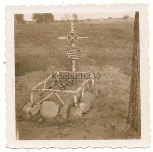 Foto Fliegergrab Piloten Löwe u. Drechsler Luftwaffe 6. (H) 32 Pruzana Russland - Bild 1 von 1