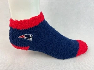 New England Patriots Fuzzy Blue Socks Medium - Picture 1 of 1
