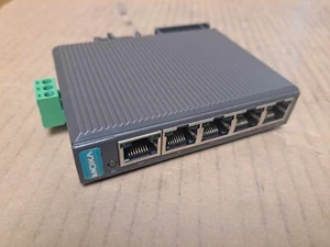 Moxa 5 Port Ethernet Switch Part No. EDS-205 - Picture 1 of 7