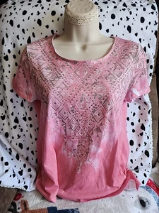 CHICO’S Size 0 Pink Rhinestone Short Sleeve Top - Picture 1 of 5