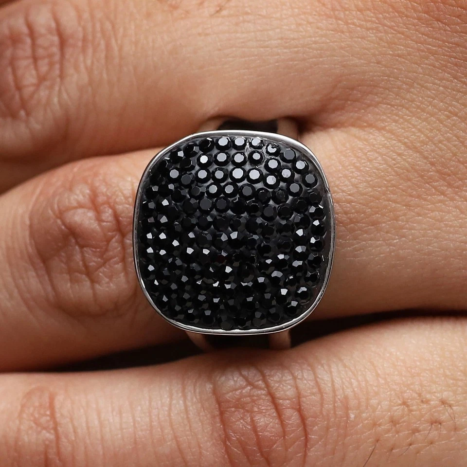 Anillo QVC Acero por Diseño Pavé Cristal Negro Forma Cojín Talla 6 Foto 1 de 4