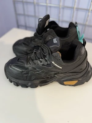 Balenciaga Track 2 Trainer - Image 1 of 4