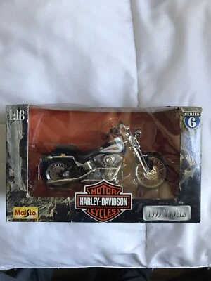 Motocicleta Harley Davidson Maisto 1:18 Series 6 DIECAST 1999 fxsts springer - Imagem 1 de 4