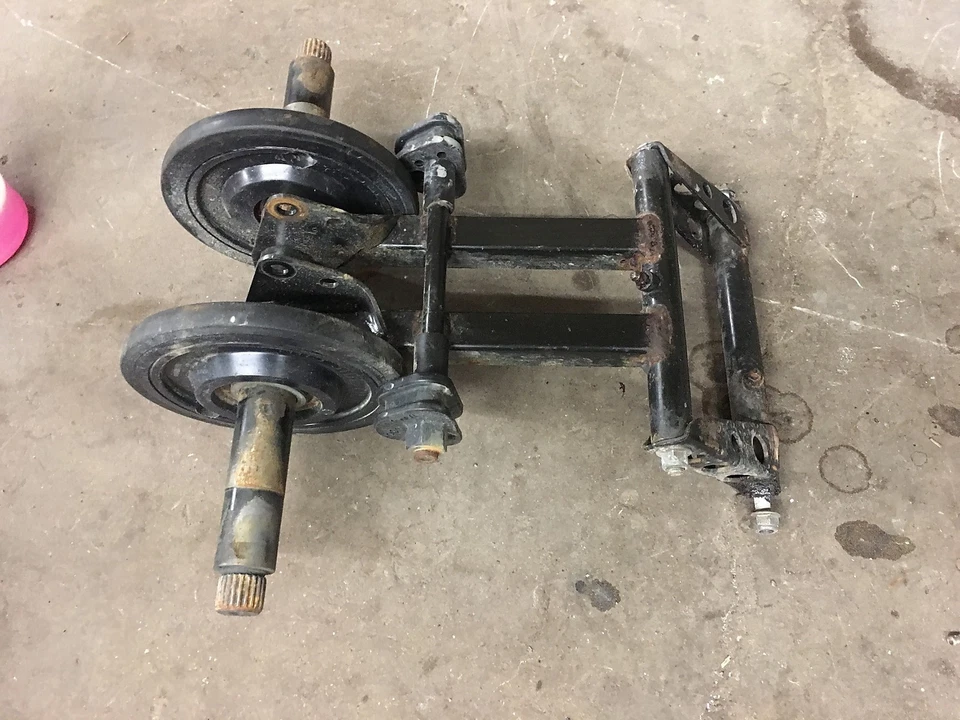 Brazo de par trasero Polaris IQ 600 HO 800 Switchback Dragon Shift RMK Touring FST Foto 1 de 1