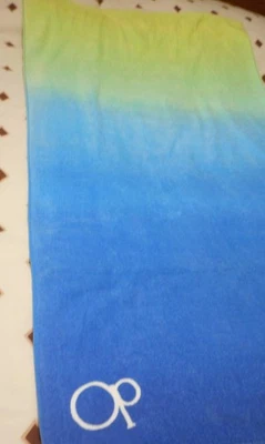 Toalha de praia OP Ocean Pacific 34" x 63" cores desbotadas verde a azul - Imagem 1 de 4