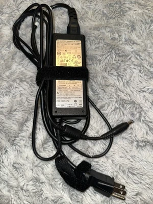 AD-9019s Samsung 90W AC Adapter Charger For NP700Z5C-S02UB DP500A2D-A02UB - Image 1 of 4