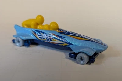Coche de juguete trituradora de hielo azul deportivo Hot Wheels HW Foto 1 de 4