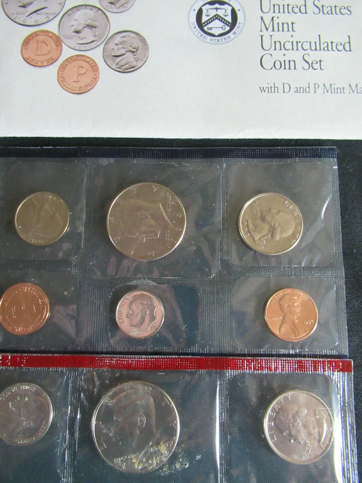 1992 Mint Set United States - Uncirculated Coin OGP - Philadelphia & Denver - Image 1 of 1