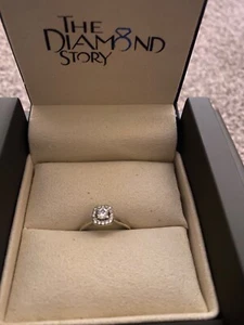 the diamond story engagement ring - Picture 1 of 10