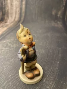 De colección Goebel Hummel “Little Hiker” #76 2/0 4,5 pulgadas - Imagen 1 de 7