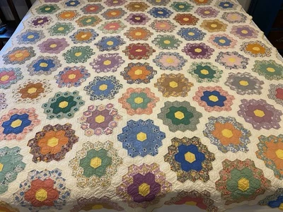 Antique/Vtg 1950’s Exquisite Hand Stitched Grandmother Flower Garden Quilt - Image 1 of 4