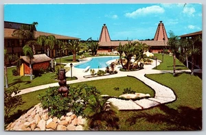 AK Tahitian Motor Lodge, New Port Richey Florida D357 - Bild 1 von 2